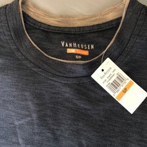 NWT Van Heusen Men’s Traveler T-Shirt. Size Small